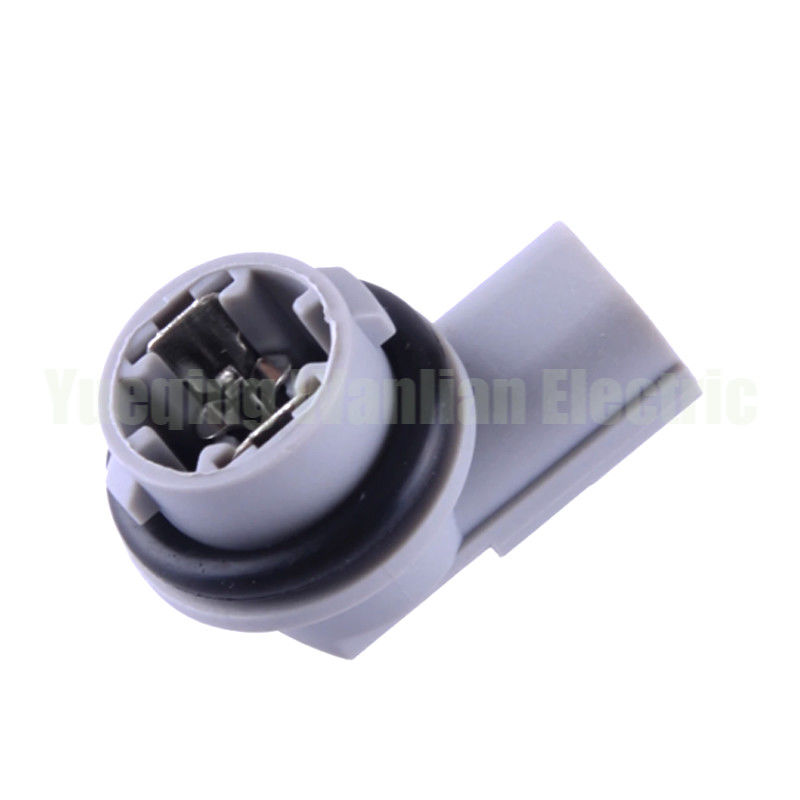 33304-TET-H01 Fender Side Marker Lamp Holder อัตราการปรับฐานซ็อตหลอดไฟรถยนต์