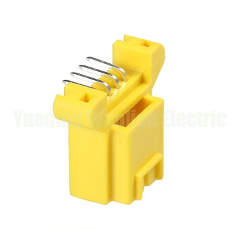 4 pin 1743218-5 พลาสติกโฮสติกสายการเชื่อมต่อสายพานซ็อตรถยนต์ PCB Connector Plug
