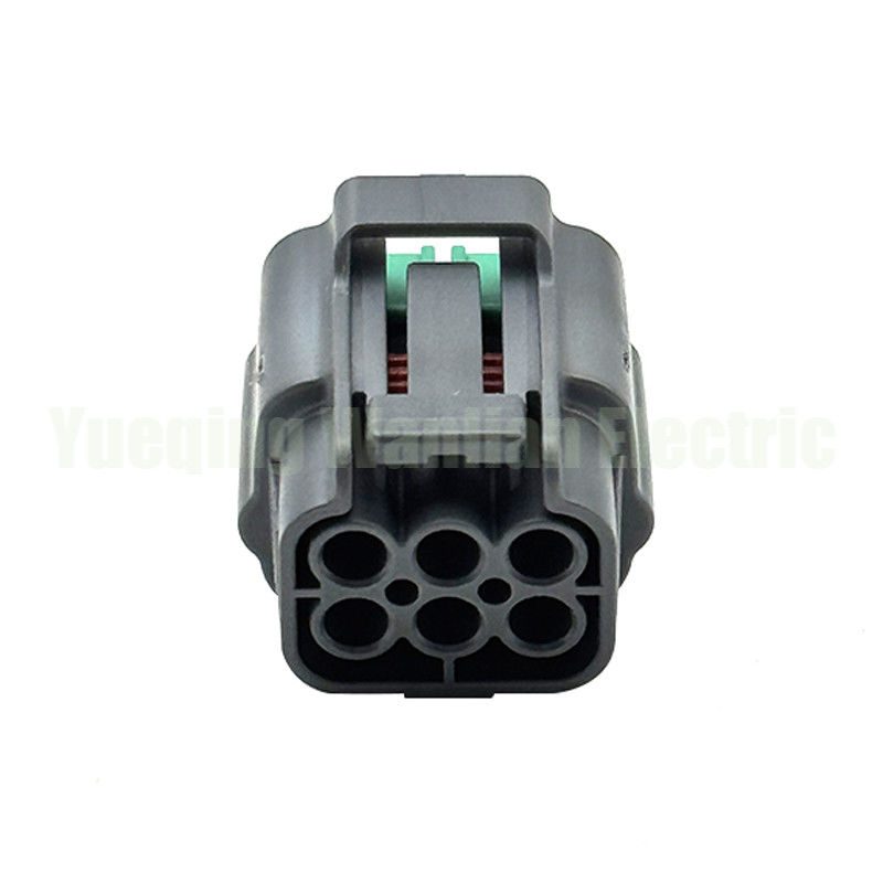 6 Pin 6189-0996 เครื่องเชื่อมรถยนต์ สาว เครื่องเชื่อมไฟฟ้าอัตโนมัติ Wring Plug
